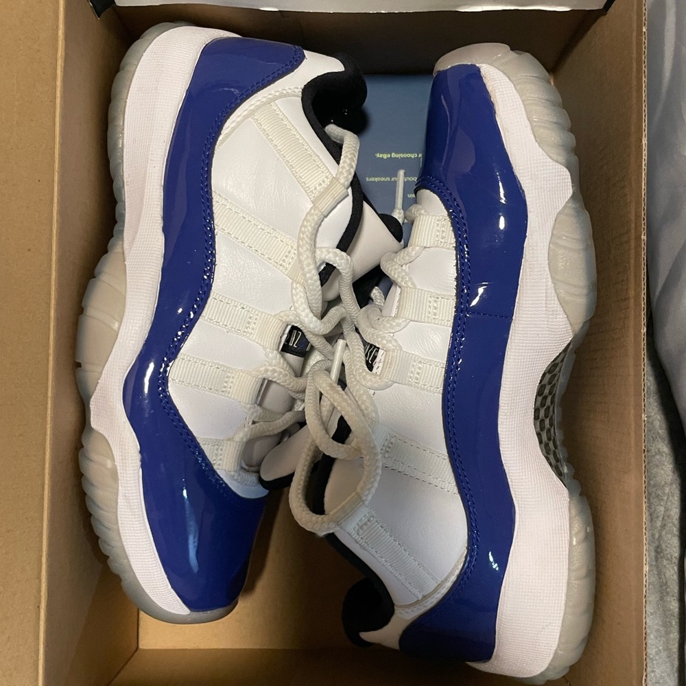 Jordan 11 Retro Low